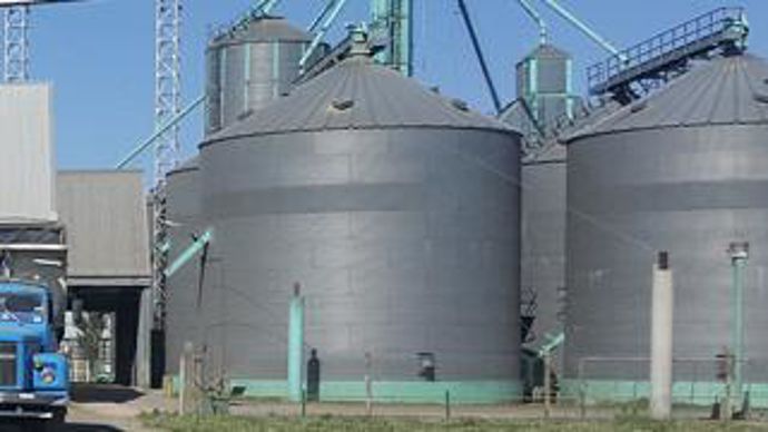 La coopérative a ouvert deux nouveaux silos en deux ans, dont celui de Carabelas, de 13 000 t. 